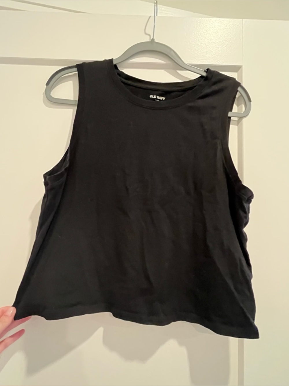 Black muscle tank